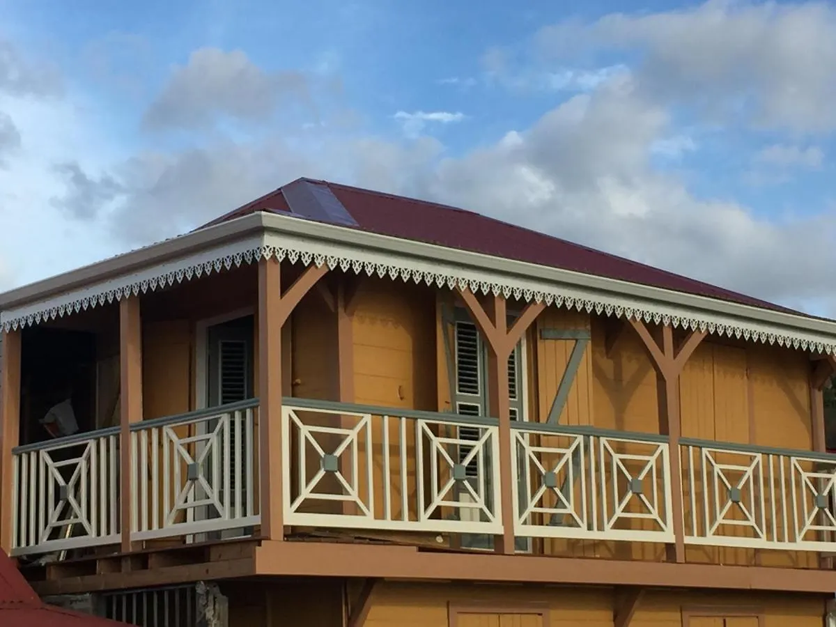 Habitation Baliache - Maison Creole Avec Jardin Privatif, Plage A 200M ديساي بيت للعطل