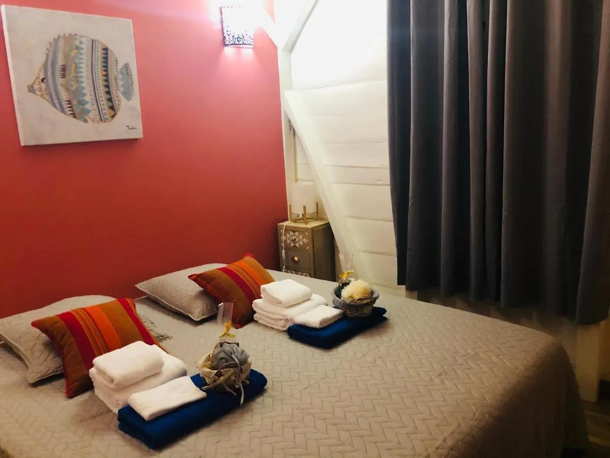 Habitation Baliache - Maison Creole Avec Jardin Privatif, Plage A 200M ديساي بيت للعطل