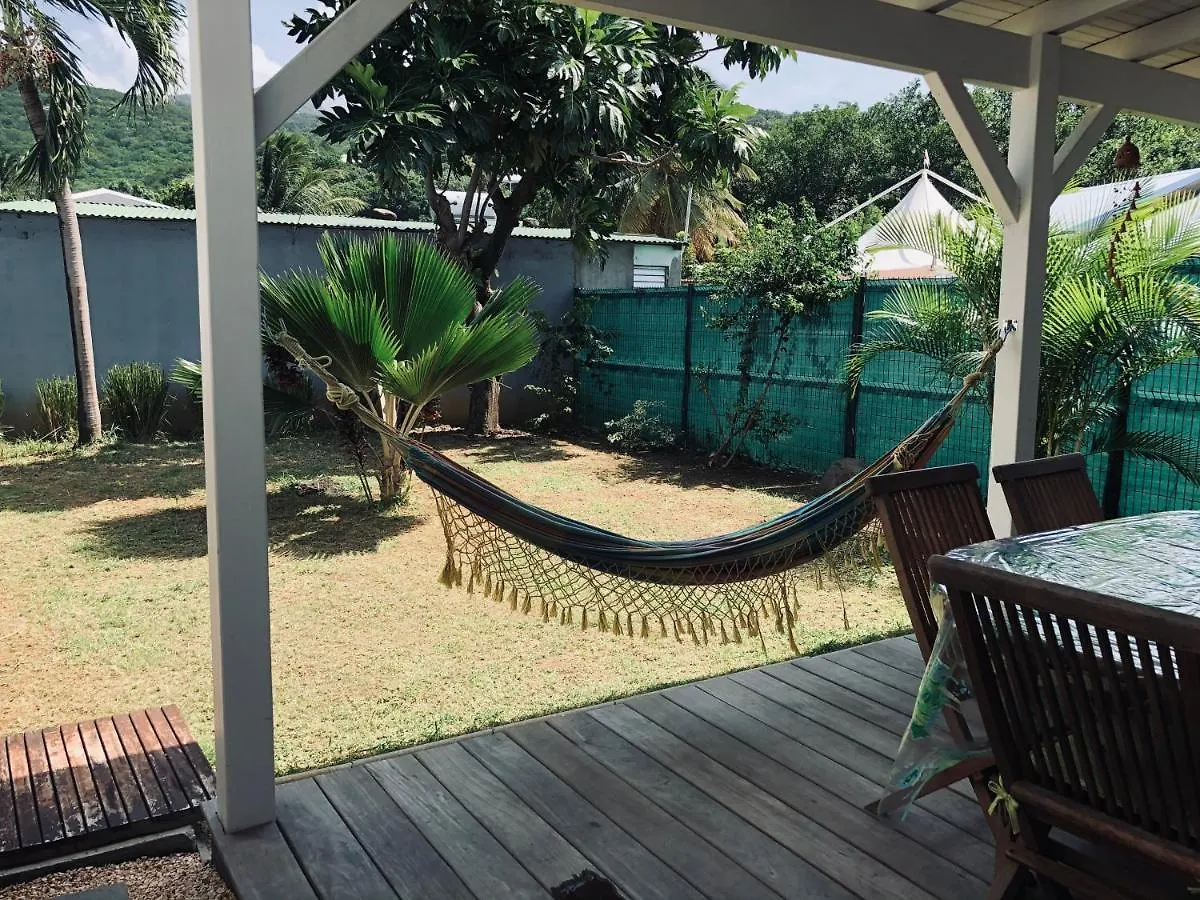 بيت للعطل Habitation Baliache - Maison Creole Avec Jardin Privatif, Plage A 200M ديساي